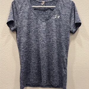 LIKE NEW UNDER ARMOUR SHIRT SIZE SMALL